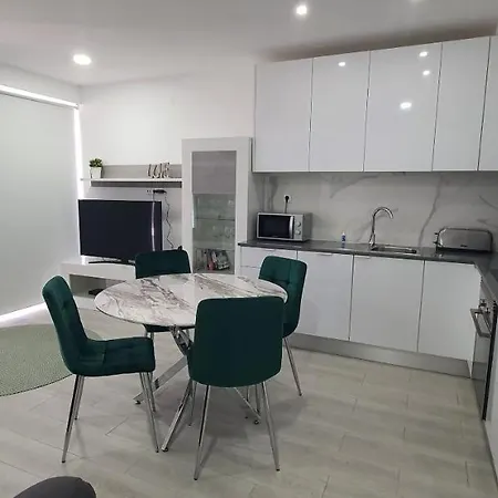 Apartment Acr